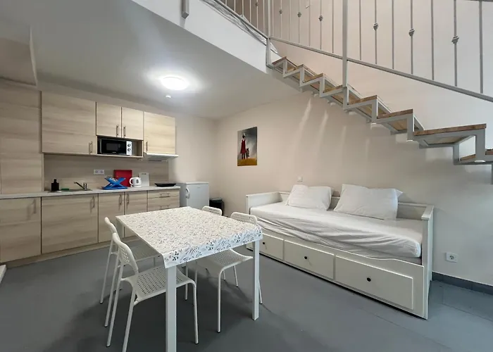 Appartement Iza-szondi Homes *