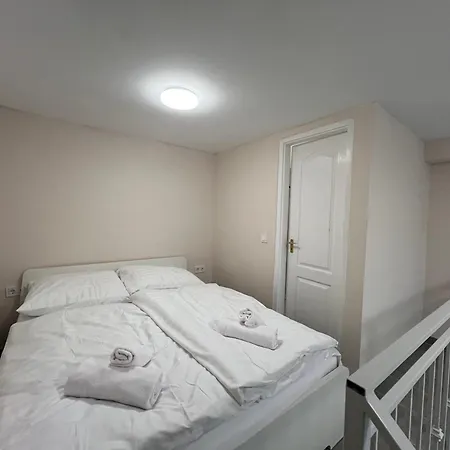 Iza-szondi Homes Budapeşte