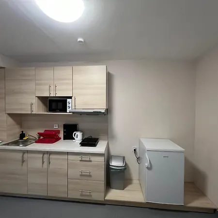 Iza-szondi Homes * Budapeşte