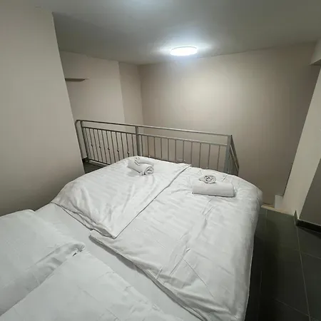 Apartment Iza-szondi Homes