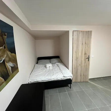 Iza-szondi Homes Daire