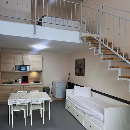 Daire Iza-szondi Homes