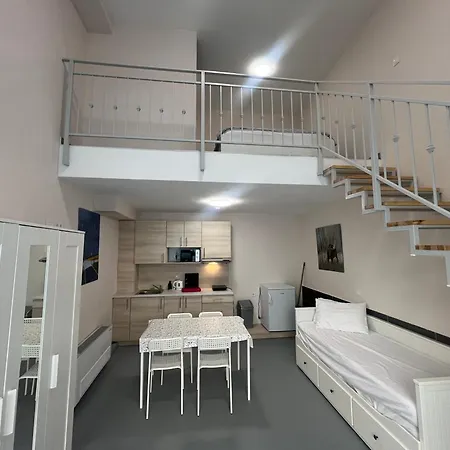 Διαμέρισμα Iza-szondi Homes